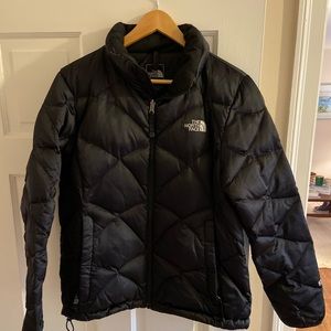 North Face Women’s puffy black jacket